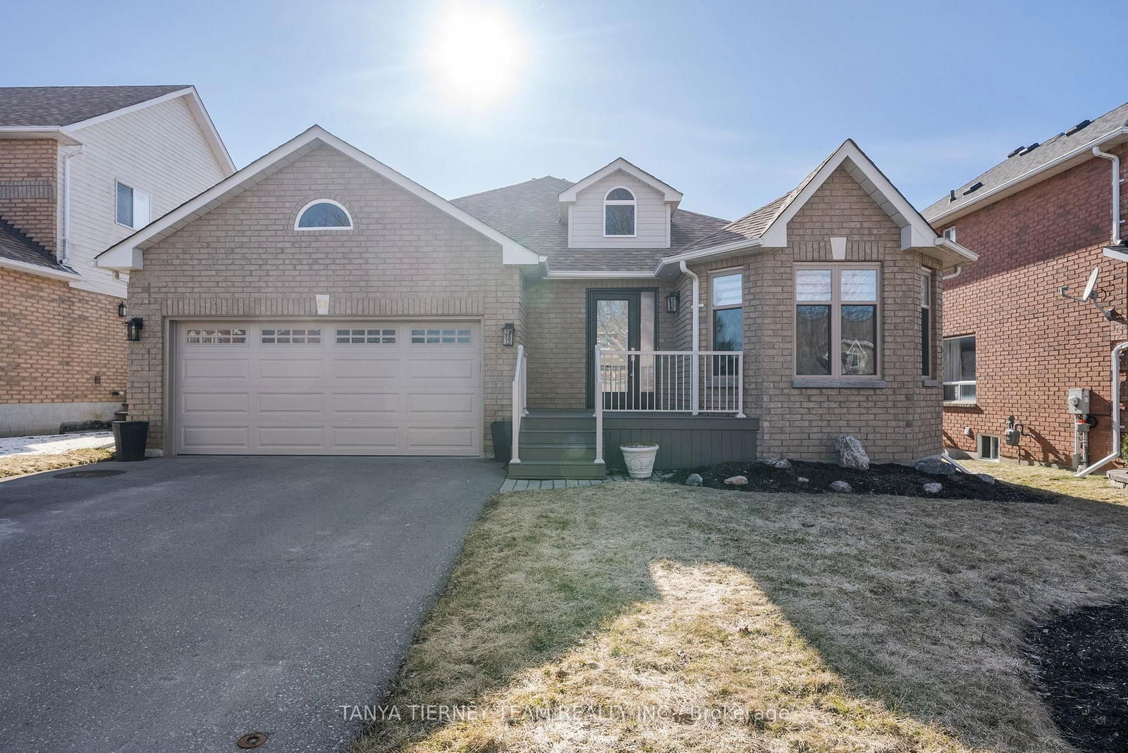 Property at 52 Perryview