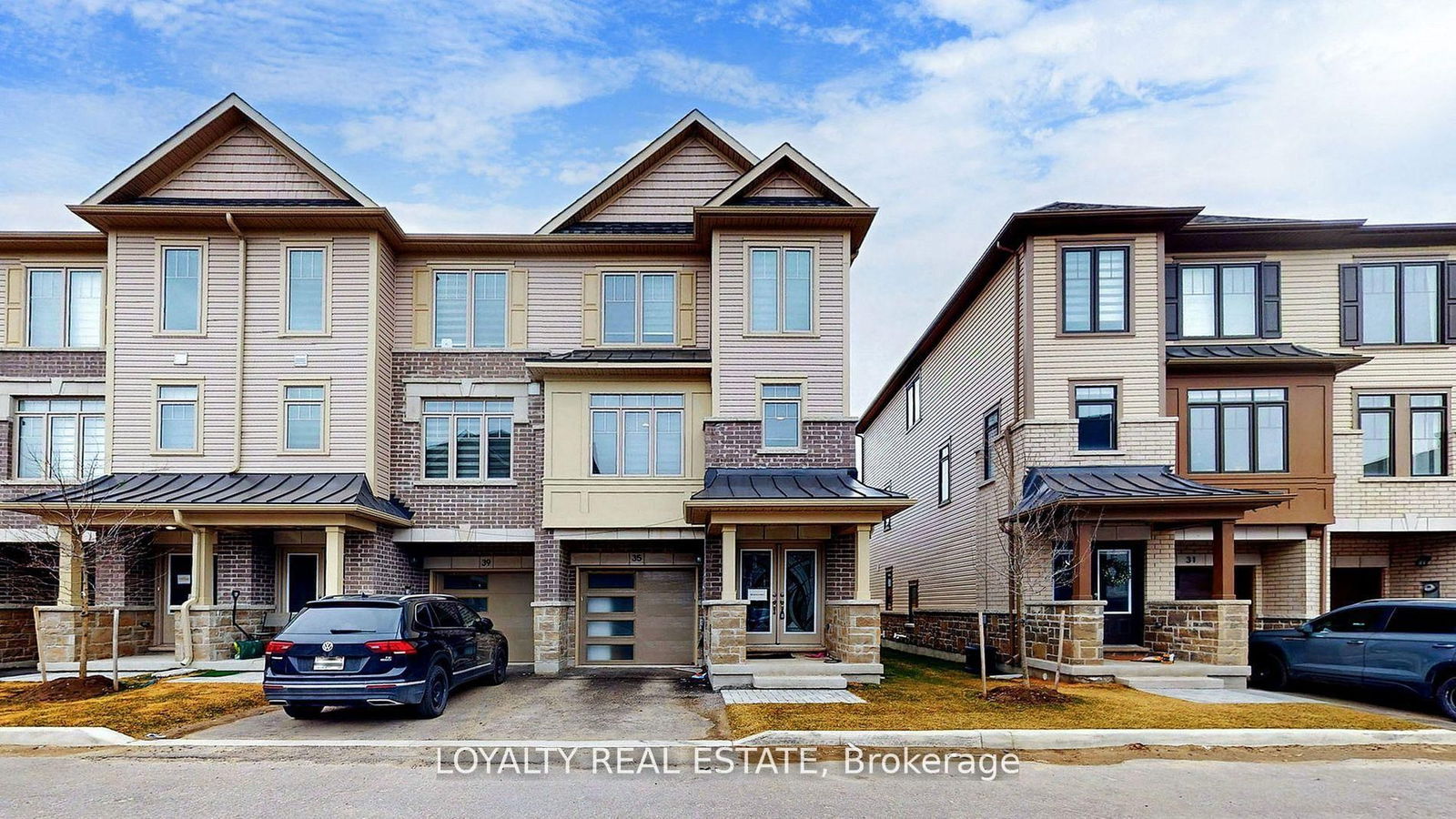 Townhouse for lease at 35 Bavin Street, Clarington, Bowmanville, L1C 7H5 - MLS: E12045971