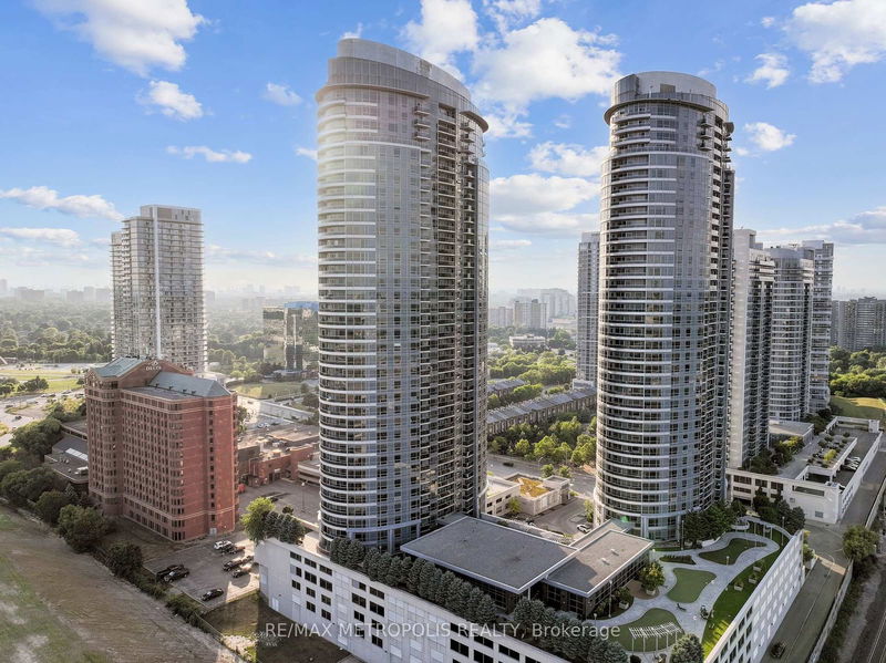 Unit 816 — 135 Village Green Sq, Toronto - Agincourt South-Malvern West image-0-0