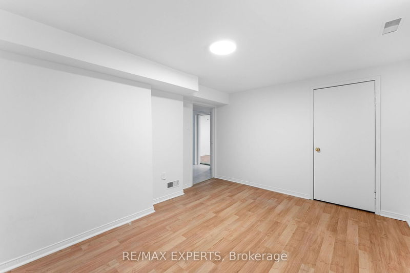 Room2