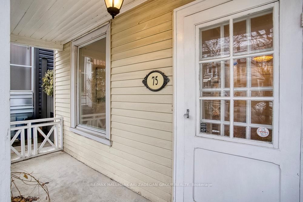 Detached House leased at 75 Eaton Avenue, Toronto, Danforth, M4J 2Z4 - MLS: E12050054