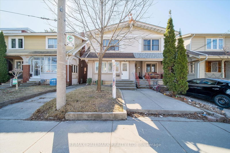 home for lease on 99 Strathmore Boulevard