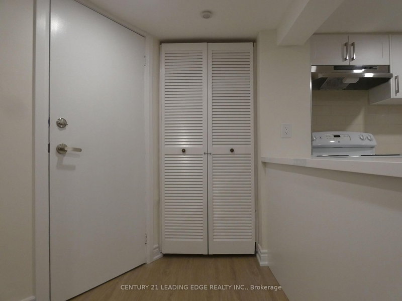 Lower - 26 Scotswood Rd, Toronto, M1R 3N2 | Image 2