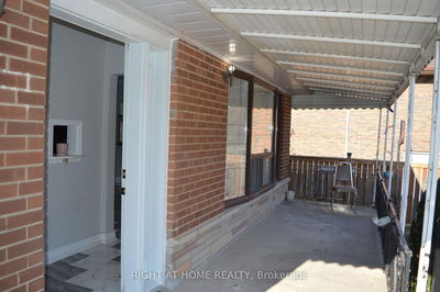 36 Delawana Dr, Toronto - Woburn image-0-4