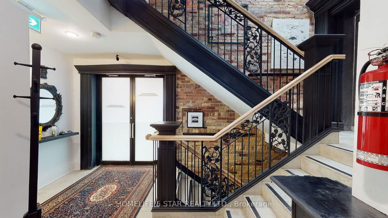 home for lease on 211-1152 Gerrard Street E