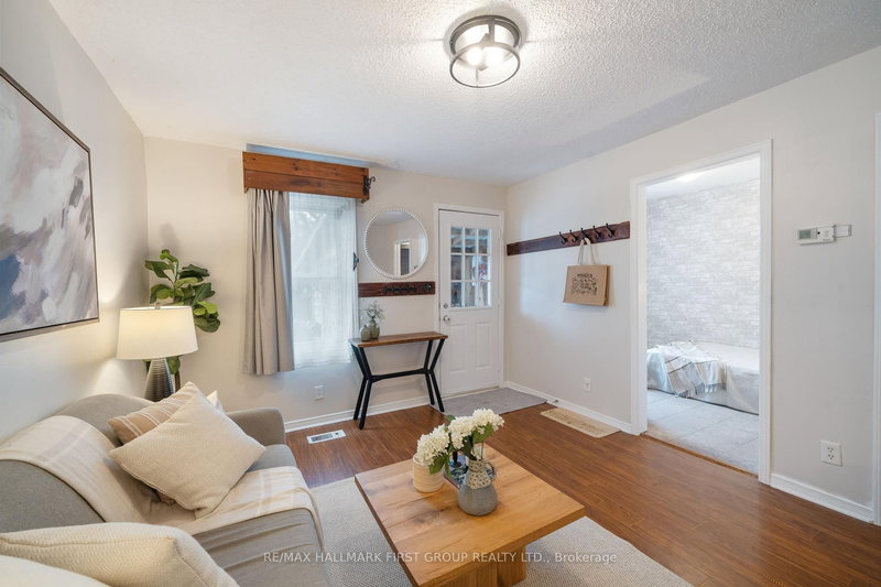 283 Park Rd S, Oshawa, L1J 4H4 | Image 3