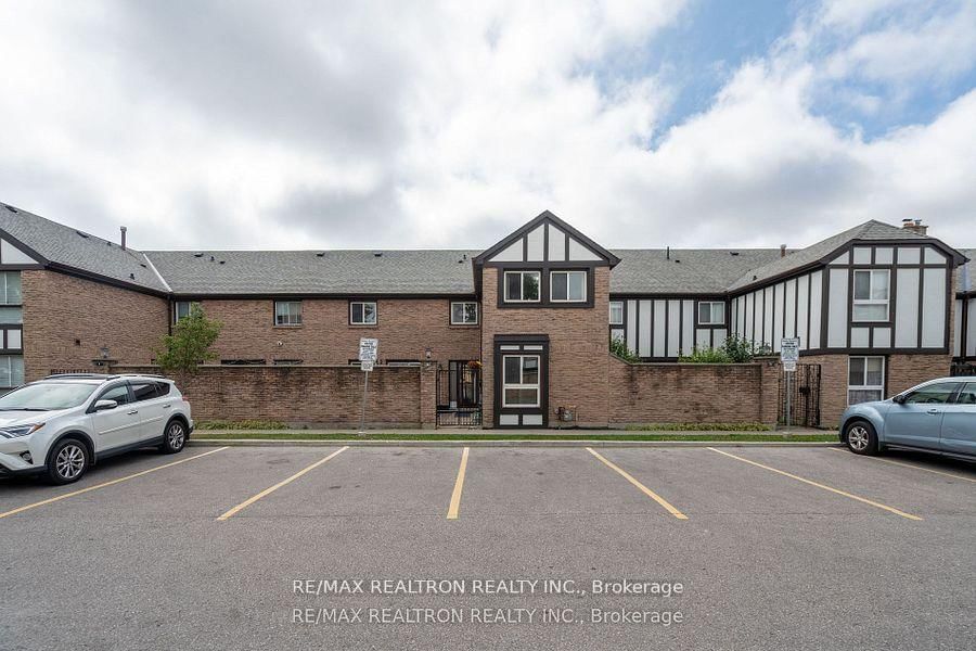Townhouse sold at 9-2 Dailing Gate, Toronto, Malvern, M1B 1Z8 - MLS: E12054621