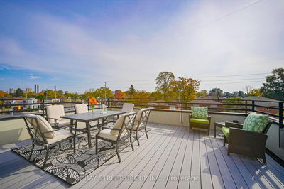 850 Cosburn Ave, Toronto - East York image-0-2