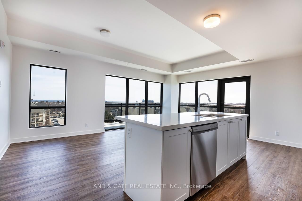 Condo for lease at 702-55 Clarington Boulevard, Clarington, Bowmanville, L1C 5A5 - MLS: E12055000