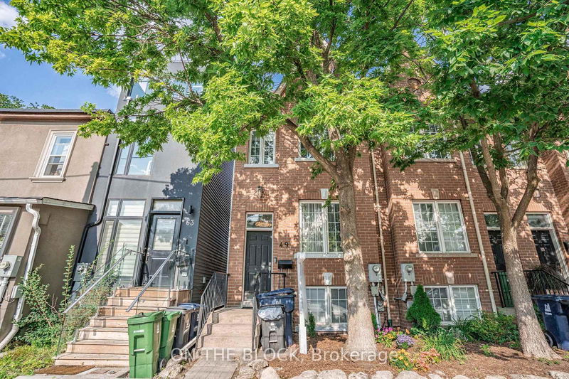 home for lease on 49 Leslie Street