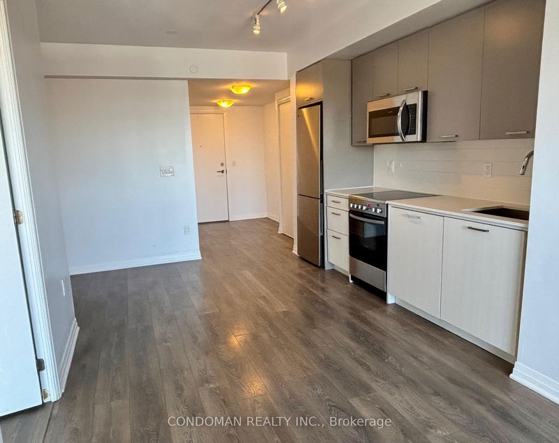 home for lease on 526-2301 Danforth Avenue