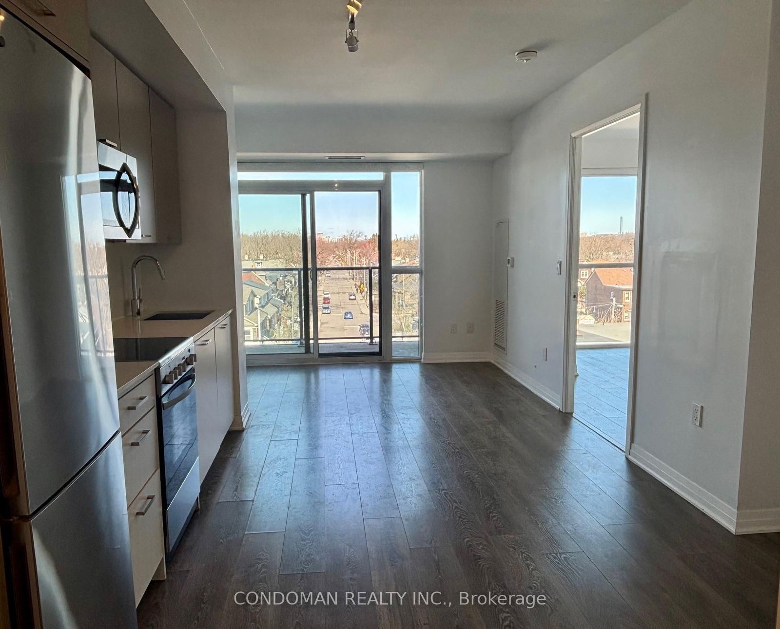Condo leased at 526-2301 Danforth Avenue, Toronto, East End-Danforth, M4C 0A7 - MLS: E12056804