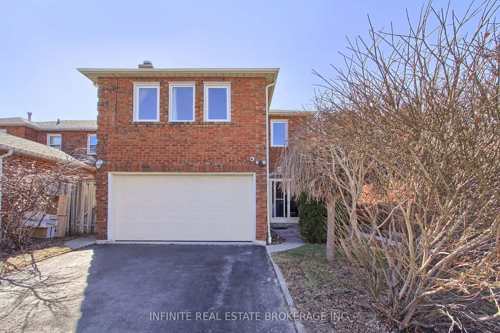 Detached House for sale at 70 sable Crescent, Whitby, Rolling Acres, L1R 1Y6 - MLS: E12059585