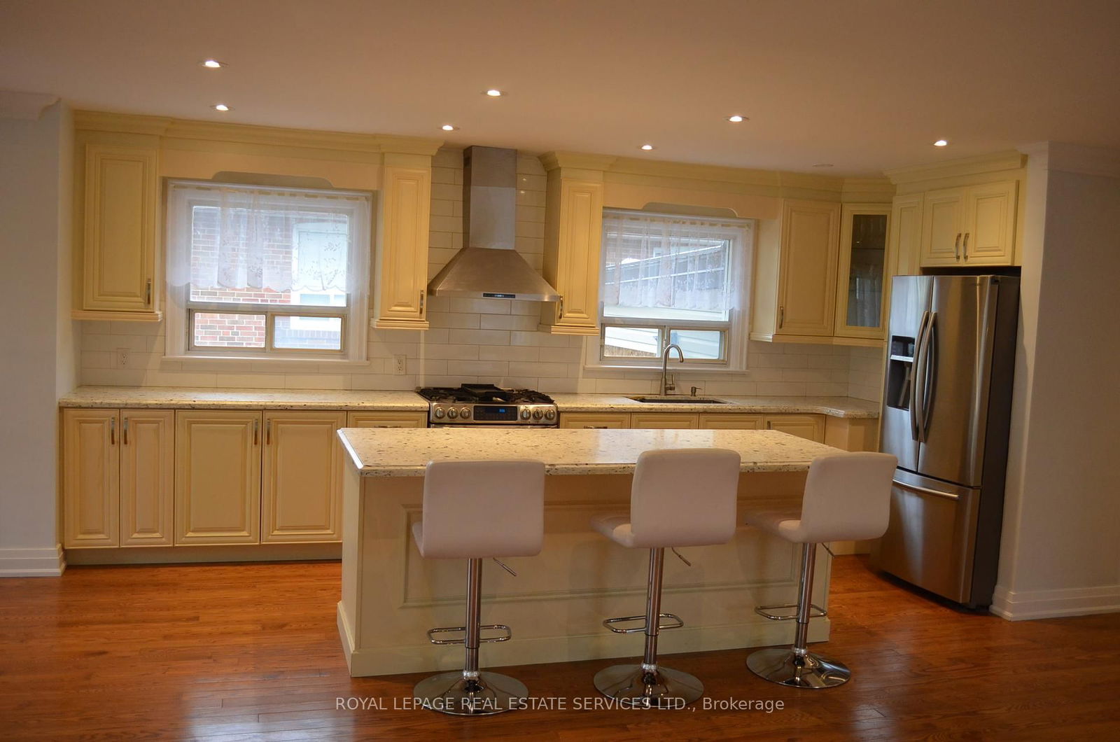 Detached House for lease at Upper-1513 Pharmacy Avenue, Toronto, Wexford-Maryvale, M1R 2J7 - MLS: E12059722