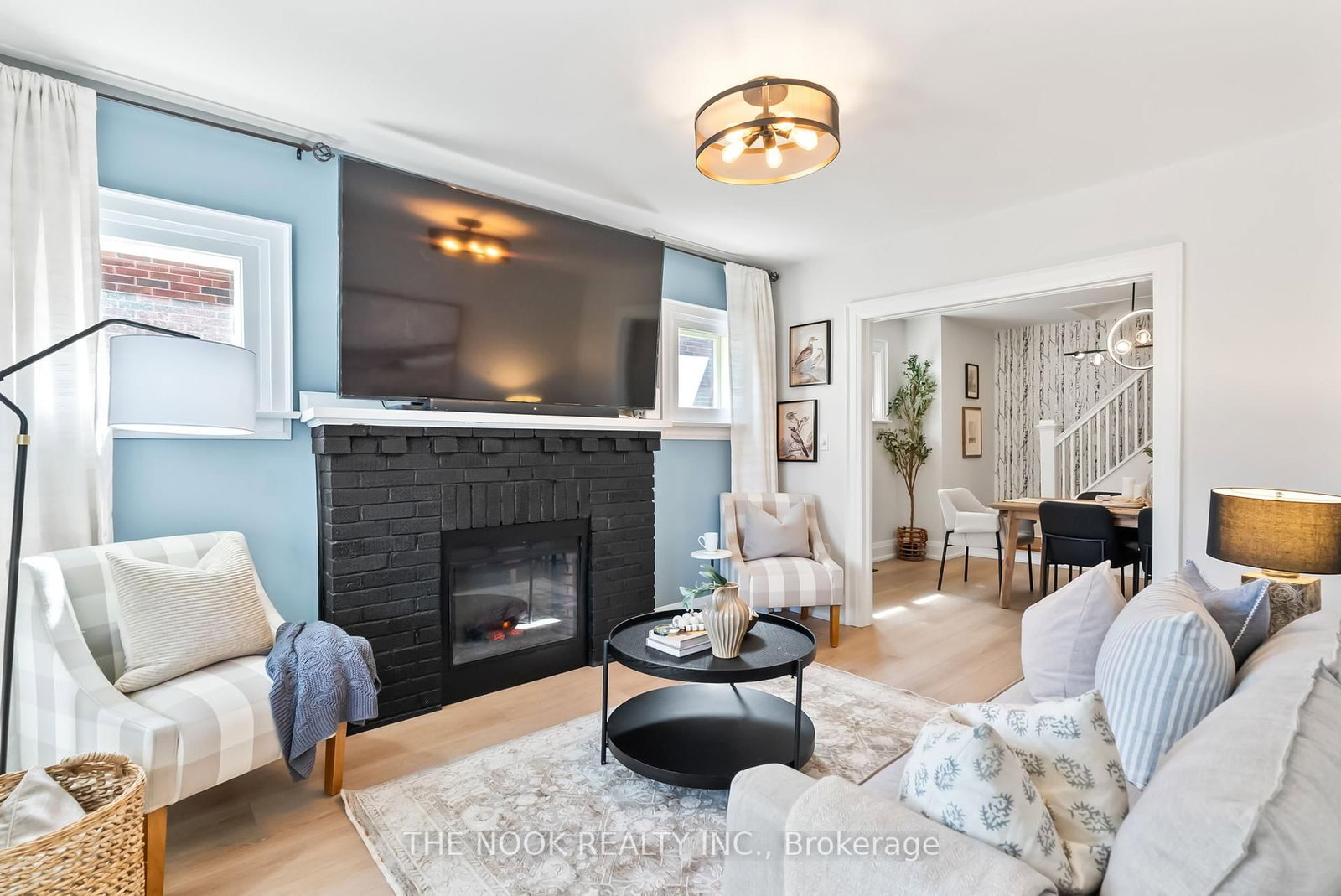 Listing Image 7