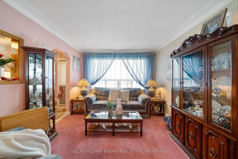 759 Midland Ave, Toronto, M1K 4E5 | Image 3