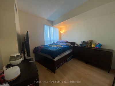 Unit 706 — 38 Lee Centre Dr, Toronto - Woburn image-0-3