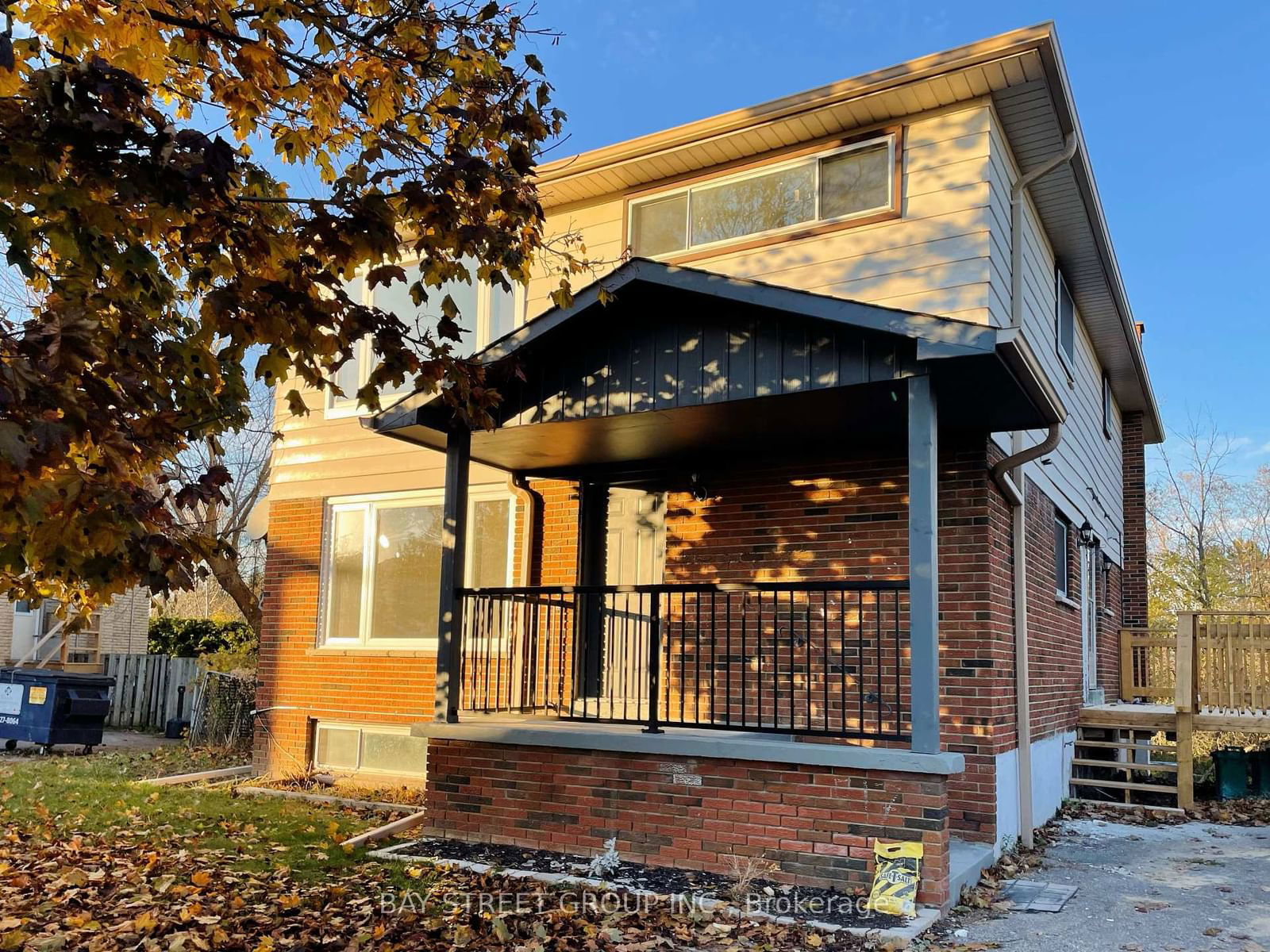 Detached House for lease at 2-517 Harris Court, Whitby, Downtown Whitby, L1N 3C6 - MLS: E12062079