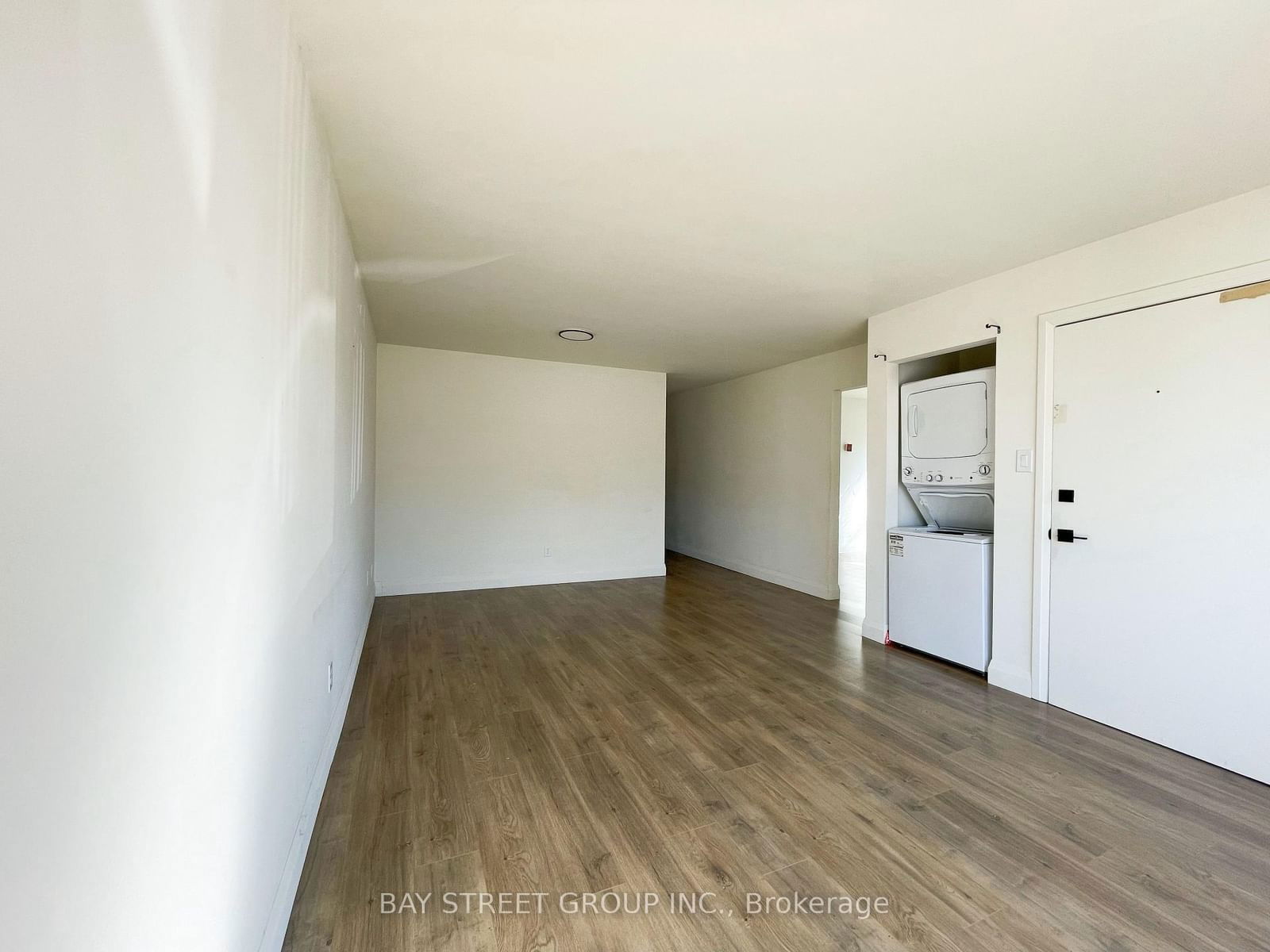 Detached House for lease at 2-517 Harris Court, Whitby, Downtown Whitby, L1N 3C6 - MLS: E12062079
