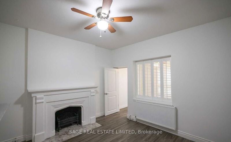 home for lease on 1A-8 Brookmount Road
