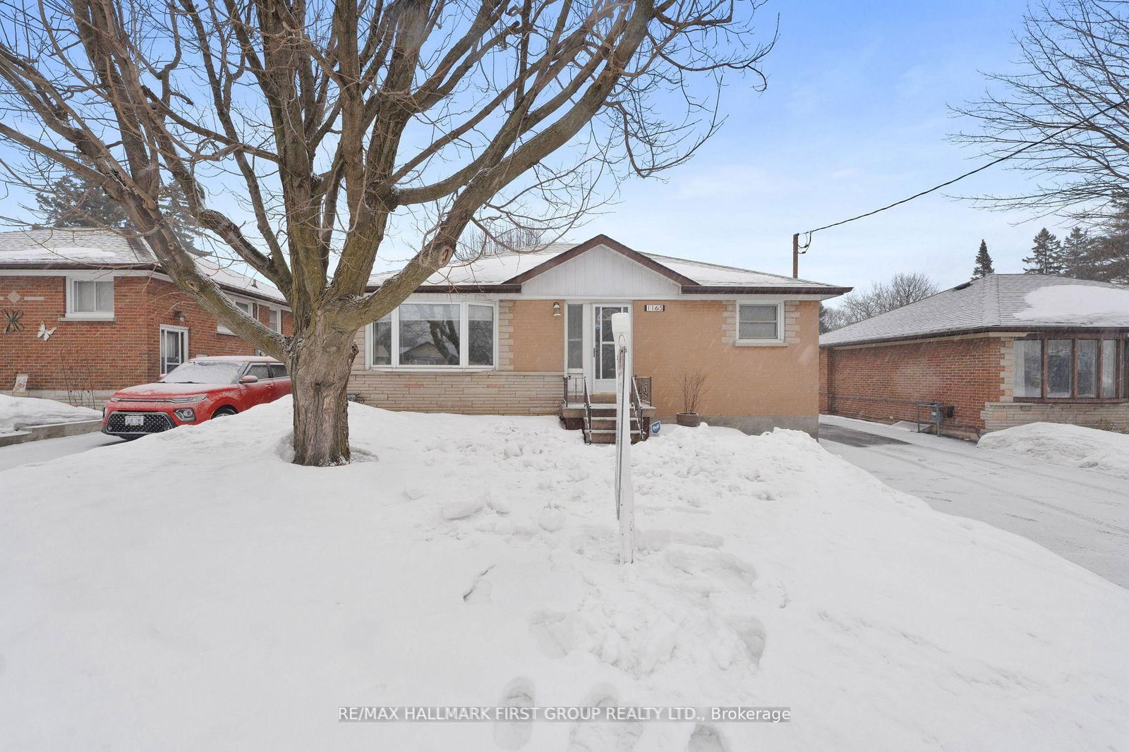 Detached House sold at 1165 Ravine Road, Oshawa, Lakeview, L1H 4E1 - MLS: E12062266