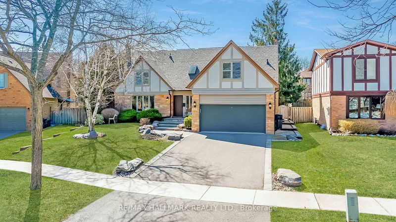 home for sale on 9 Delbeatrice Crescent