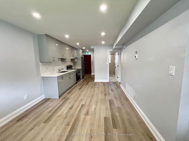 1 - 25 GLENSIDE Avenue