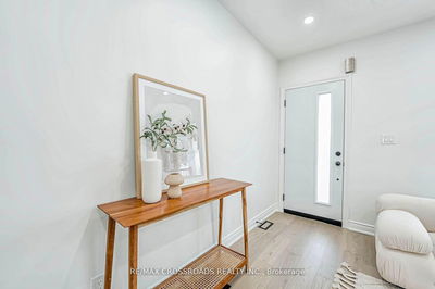 548 Glebeholme Blvd, Toronto - Danforth image-0-2