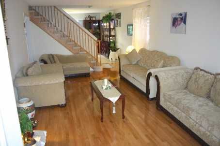 26 Grosbeak Cres, Toronto, M1X1X1 | Image 2