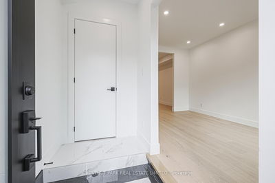 212 Victor Ave, Toronto - North Riverdale image-0-2
