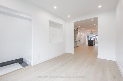 212 Victor Ave, Toronto - North Riverdale image-0-4