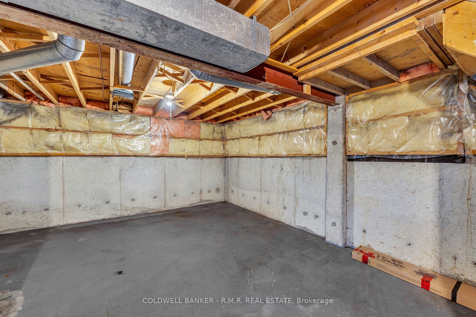 Listing Image 32