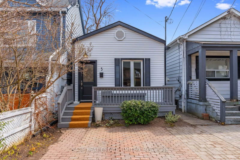 home for sale on 3 Rosevear Avenue