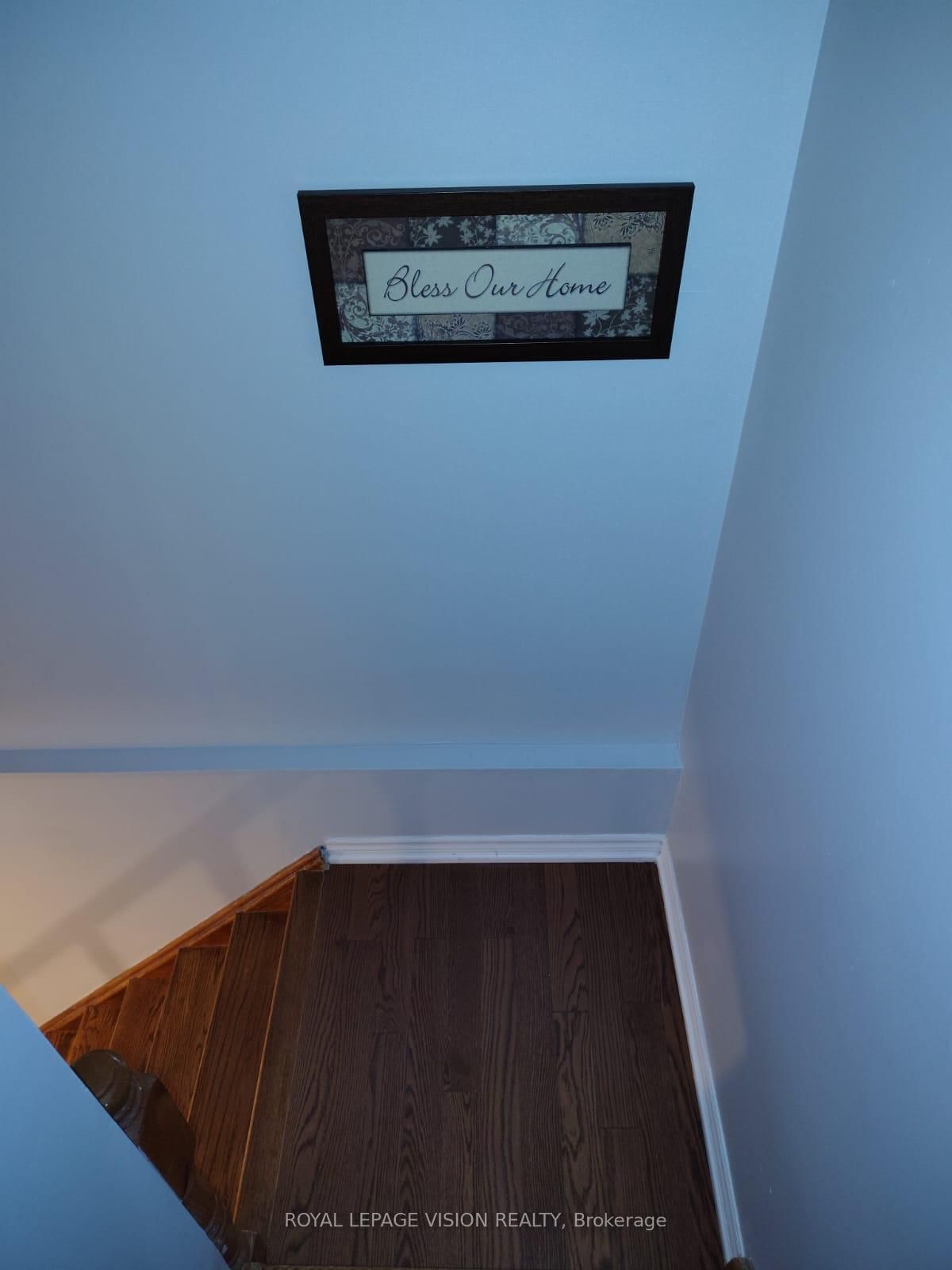 Detached House leased at Lower-738 Stonepath Circle, Pickering, Amberlea, L1V 3T1 - MLS: E12068905