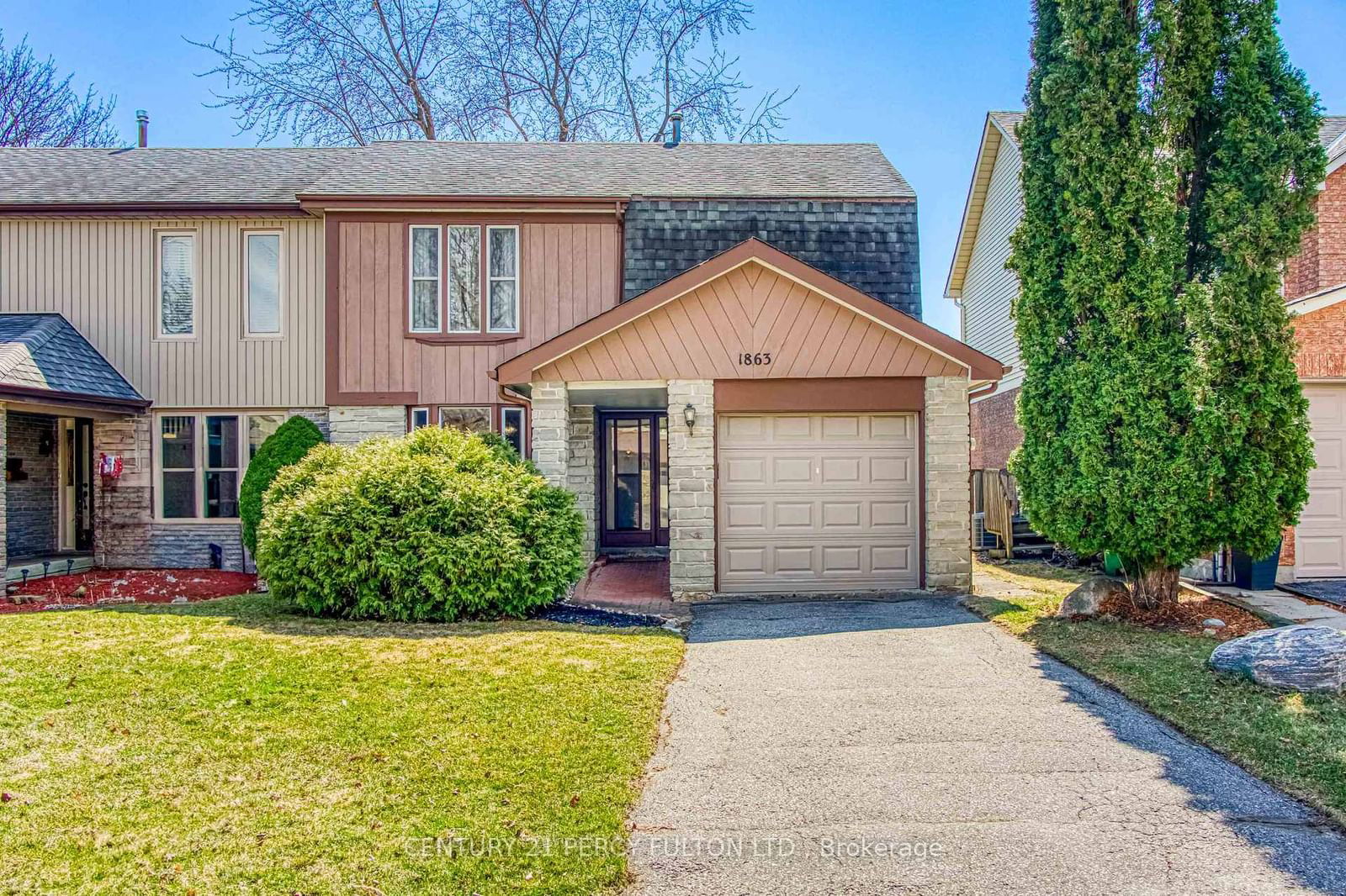 Semi-Detached House sold at 1863 Una Road, Pickering, Amberlea, L1V 3J5 - MLS: E12070295
