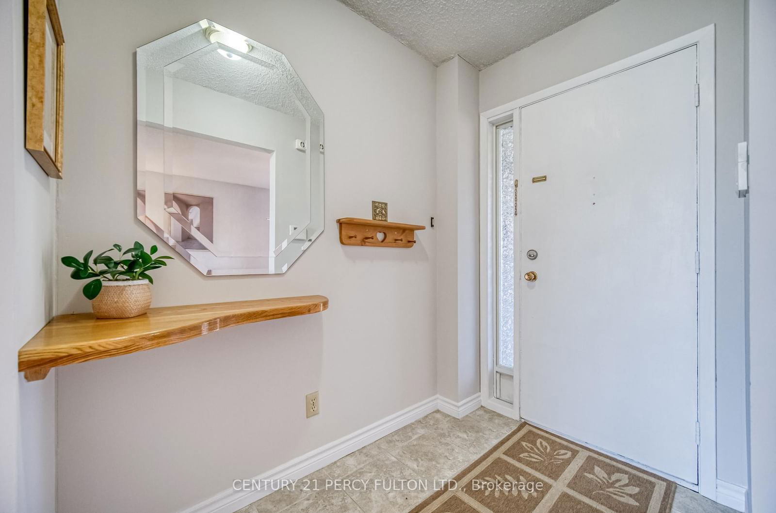 Semi-Detached House sold at 1863 Una Road, Pickering, Amberlea, L1V 3J5 - MLS: E12070295