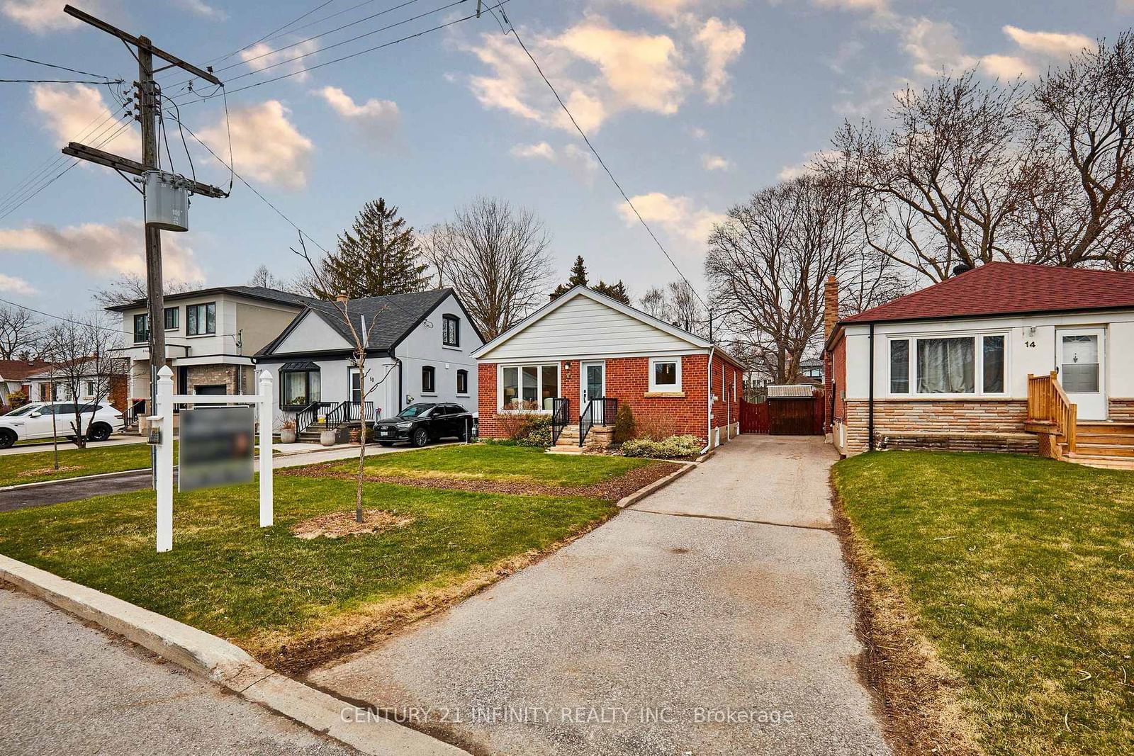 Detached House sold at 12 Honey Drive, Toronto, Wexford-Maryvale, M1R 3S4 - MLS: E12070905