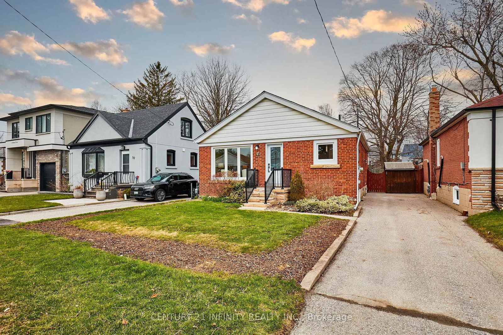 Detached House sold at 12 Honey Drive, Toronto, Wexford-Maryvale, M1R 3S4 - MLS: E12070905