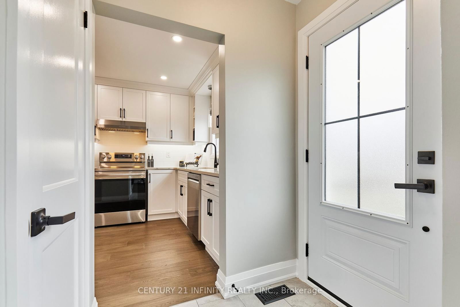 Detached House sold at 12 Honey Drive, Toronto, Wexford-Maryvale, M1R 3S4 - MLS: E12070905