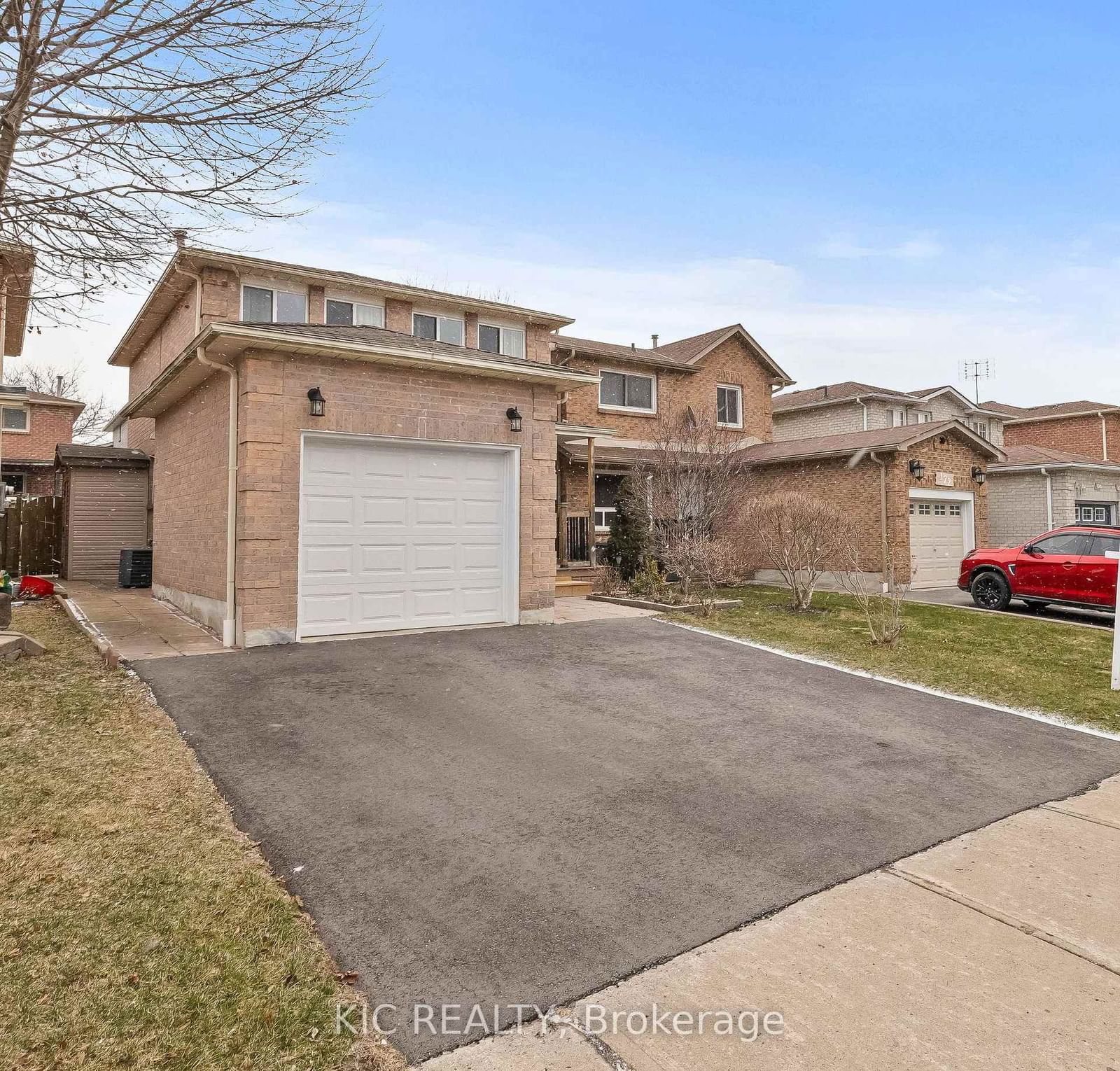 Detached House sold at 174 Ravenscroft Road, Ajax, Central West, L1T 1Z8 - MLS: E12072361