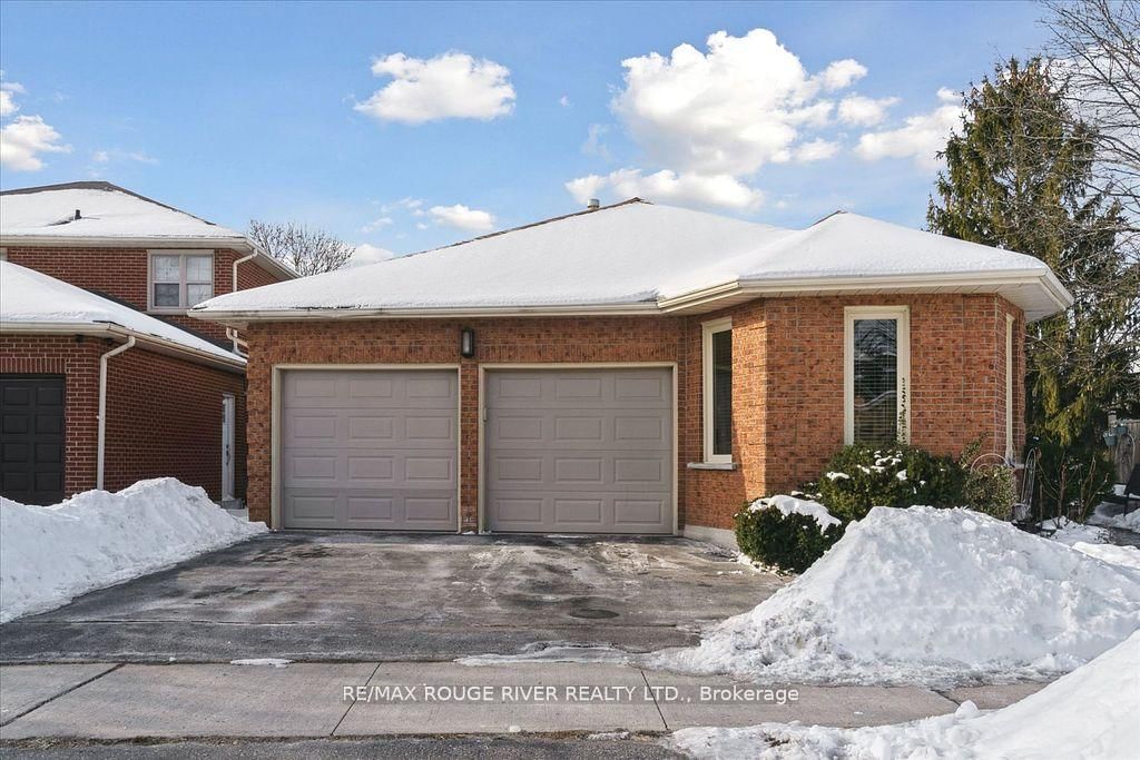 Detached House sold at 96 Wyndfield Crescent, Whitby, Pringle Creek, L1N 8K9 - MLS: E12073361