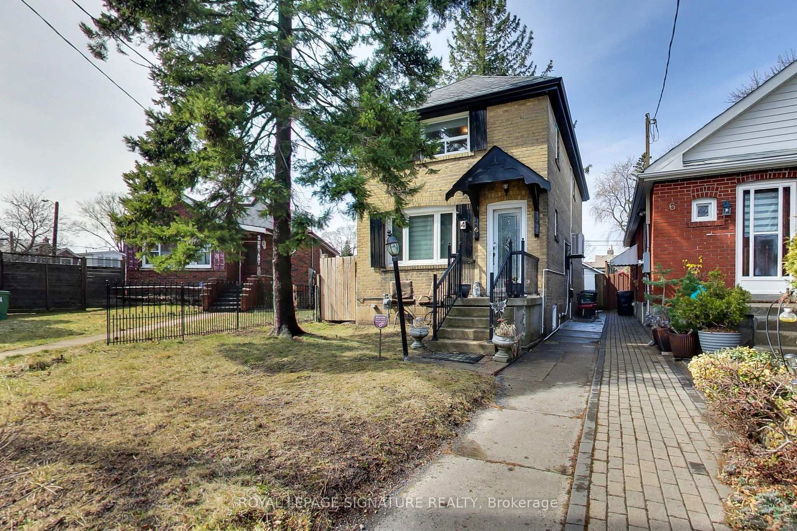 Detached House for sale at 4 Bryant Avenue, Toronto, Crescent Town, M4C 5G8 - MLS: E12073841