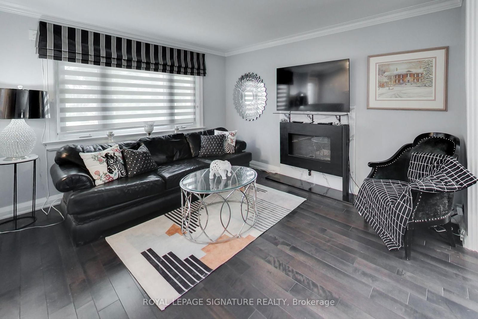Detached House for sale at 4 Bryant Avenue, Toronto, Crescent Town, M4C 5G8 - MLS: E12073841