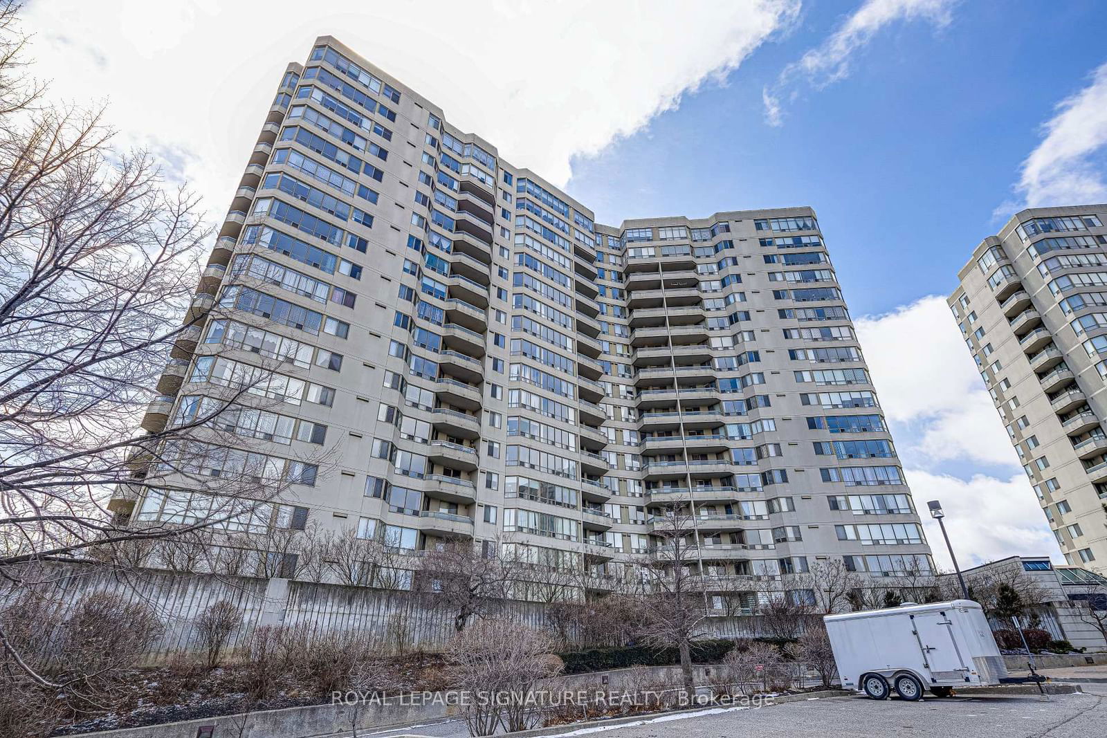 Condo for sale at 405-150 Alton Towers Circle, Toronto, Milliken, M1V 4X7 - MLS: E12073859