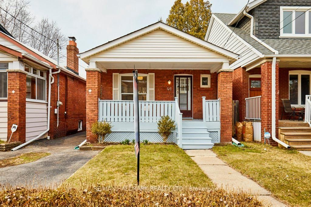 Detached House sold at 46 Epsom Avenue, Toronto, Woodbine-Lumsden, M4C 2A7 - MLS: E12074002