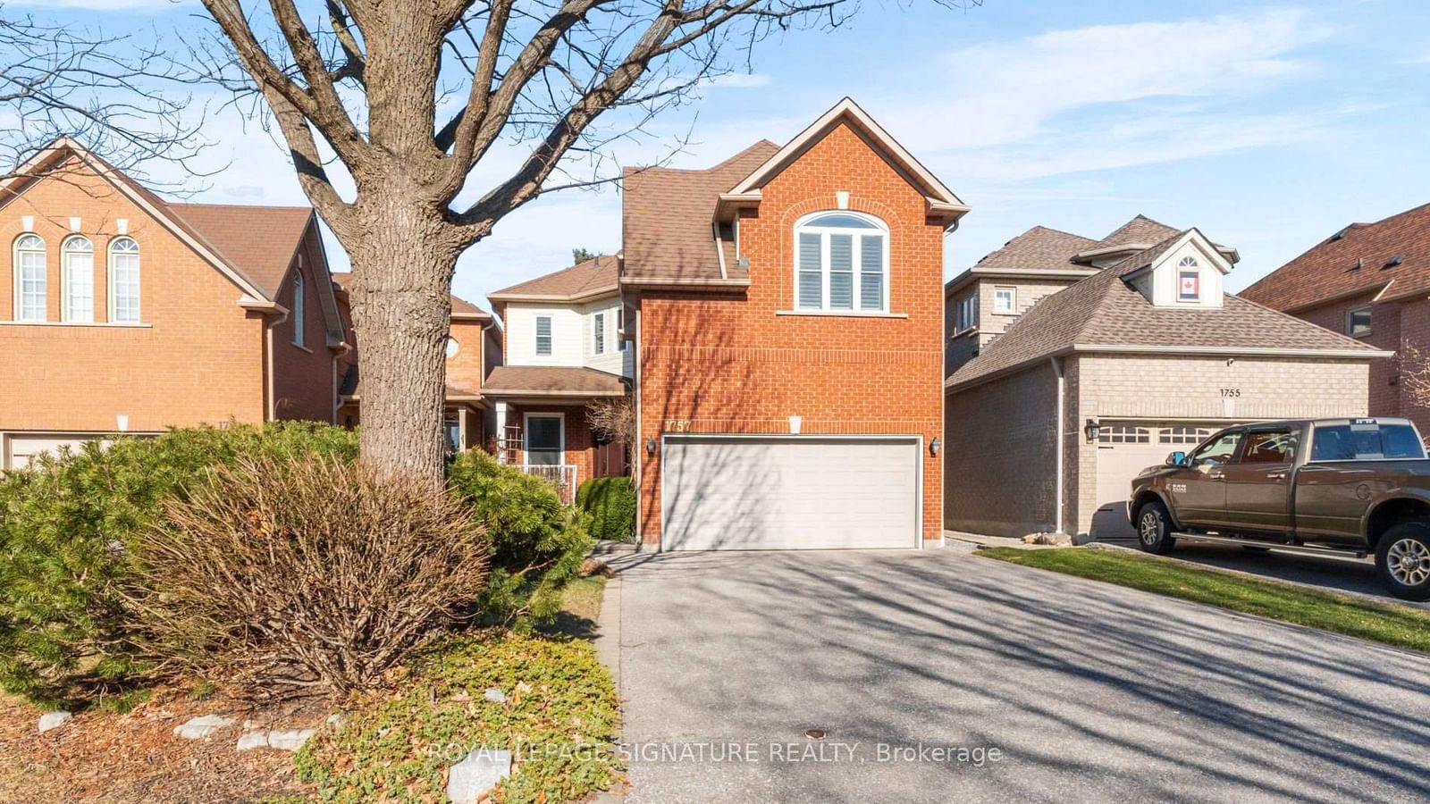 Detached House sold at 1757 Autumn Crescent, Pickering, Amberlea, L1V 6X2 - MLS: E12074020