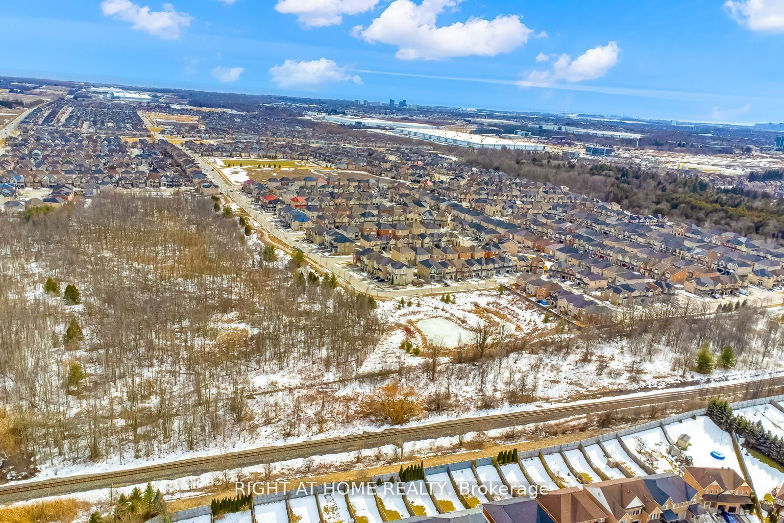 Detached House sold at 36 Snowling Drive, Ajax, Northeast Ajax, L1Z 0M4 - MLS: E12074553