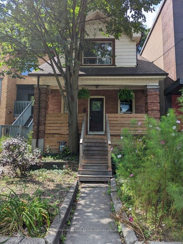 home for lease on Upper-264A Hastings Avenue