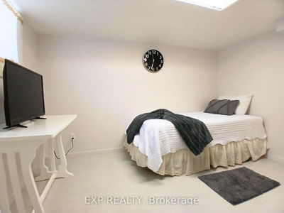 Unit Lower — 931 Pape Ave, Toronto - East York image-0-1