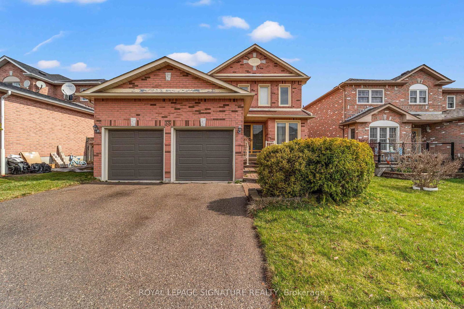 Property at 35 Valleywood